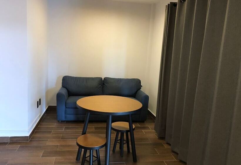 Szálloda Real Del Monte Woods