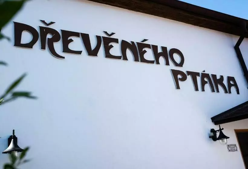 Majatalo Penzion U Dřevěného Ptáka