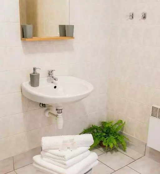 Majatalo Penzion U Dřevěného Ptáka