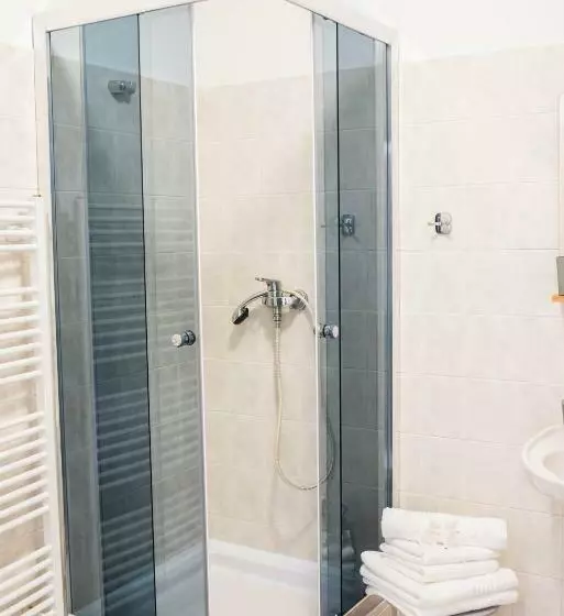 Majatalo Penzion U Dřevěného Ptáka