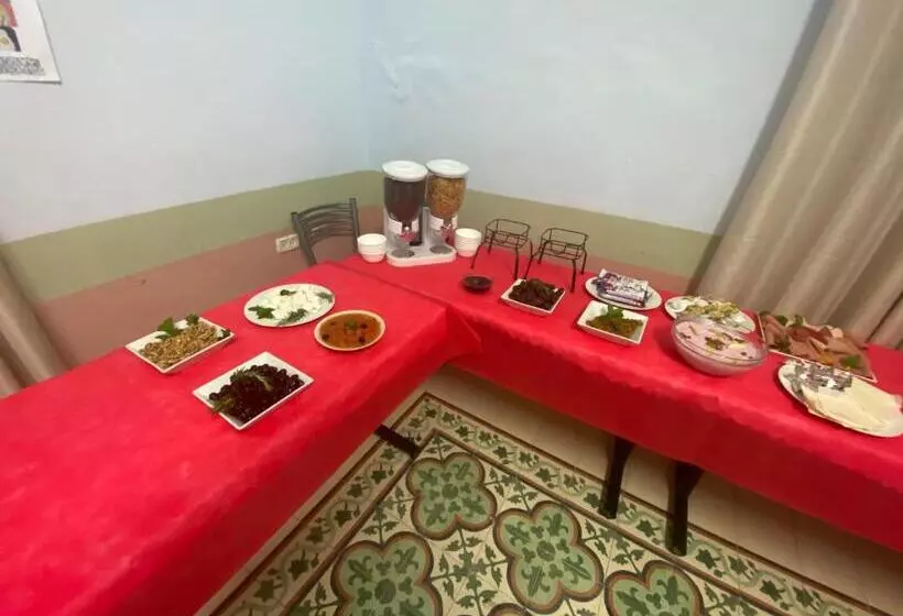 تختخواب و صبحانه Ma An Lil Hayat Boutique