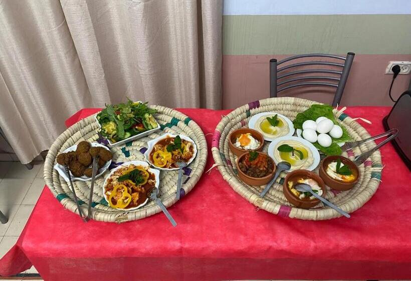 تختخواب و صبحانه Ma An Lil Hayat Boutique