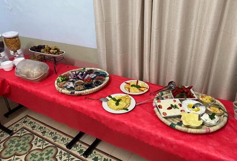 تختخواب و صبحانه Ma An Lil Hayat Boutique