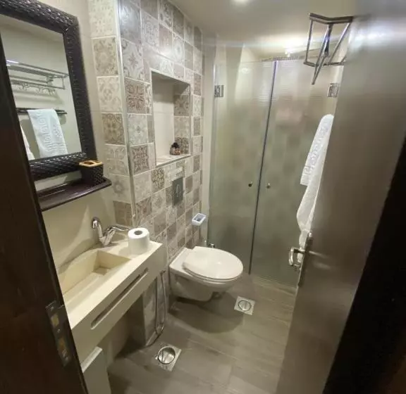 تختخواب و صبحانه Ma An Lil Hayat Boutique