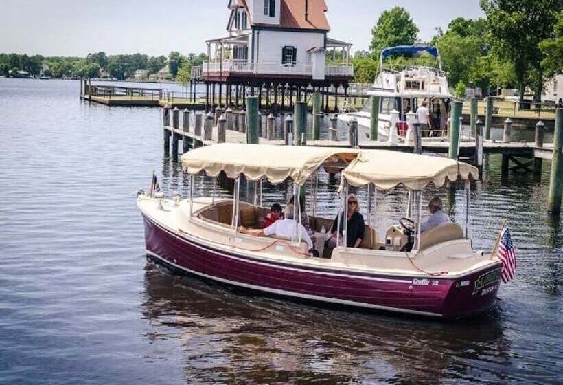 مبيت وإفطار The Edenton Collection Captain S Quarters Inn