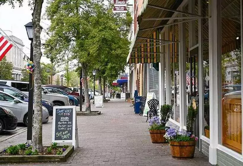 Aamiaismajoitus (B&B) The Edenton Collection Captain S Quarters Inn