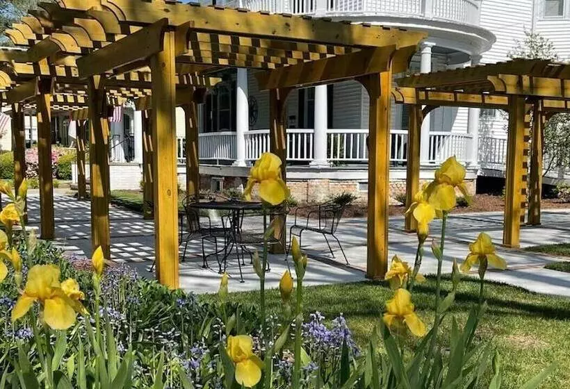 Aamiaismajoitus (B&B) The Edenton Collection Captain S Quarters Inn
