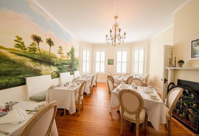 مبيت وإفطار The Edenton Collection Captain S Quarters Inn