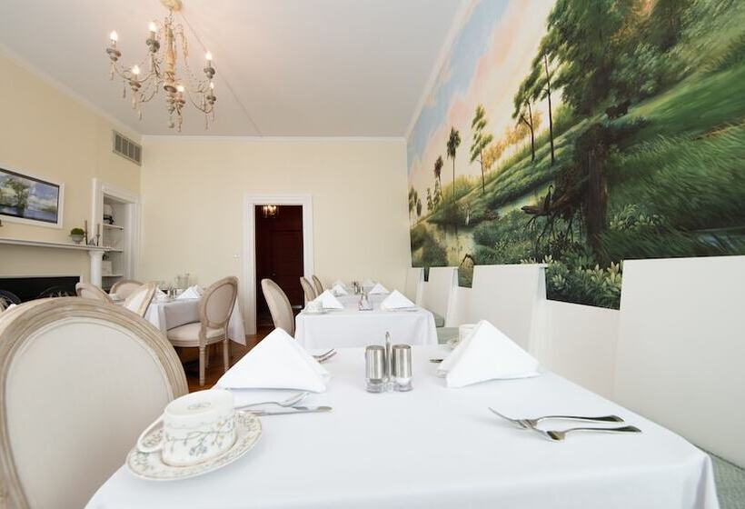 مبيت وإفطار The Edenton Collection Captain S Quarters Inn