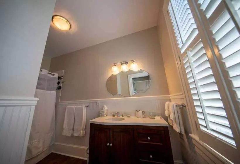 Aamiaismajoitus (B&B) The Edenton Collection Captain S Quarters Inn