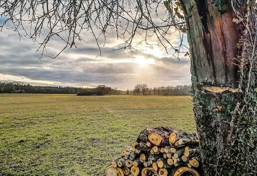 Majatalo Domaine Du Val Sauvage