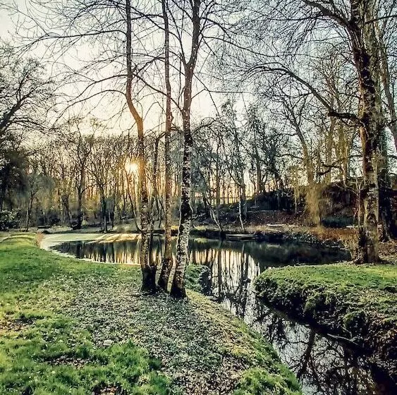 Majatalo Domaine Du Val Sauvage