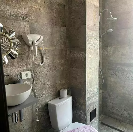 Majatalo Ena Eni Boutique Villa