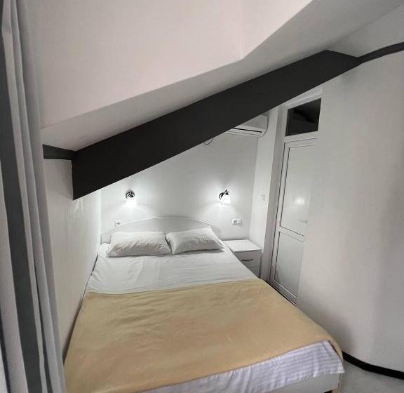 پانسیون Guest House   Green Space