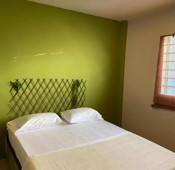 Retkeilymaja Alojamiento Bambuu