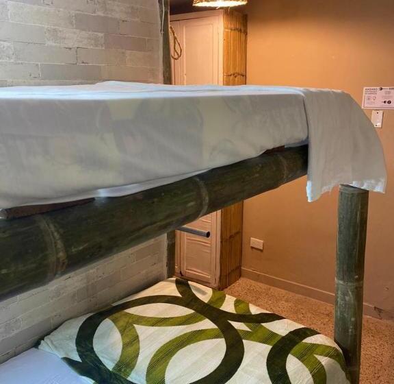 Hostel Alojamiento Bambuu