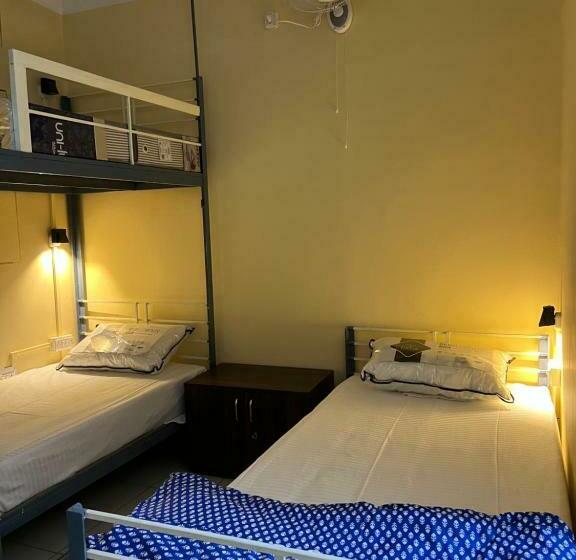 Hospedaria Nirvana Homestay