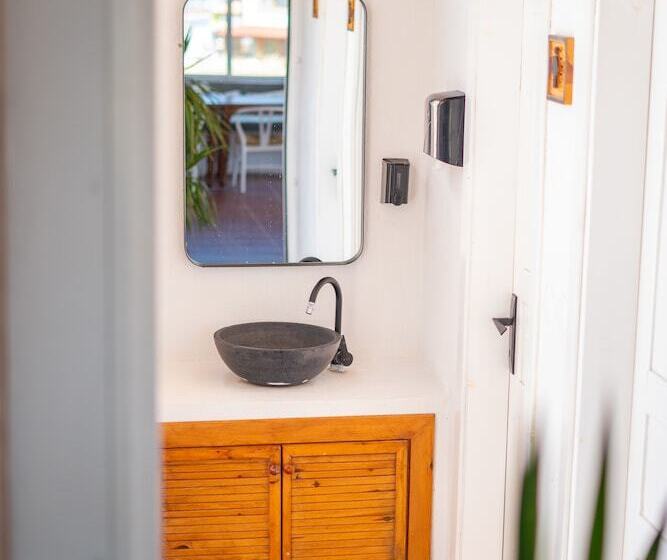 مبيت وإفطار Ajlan Oia