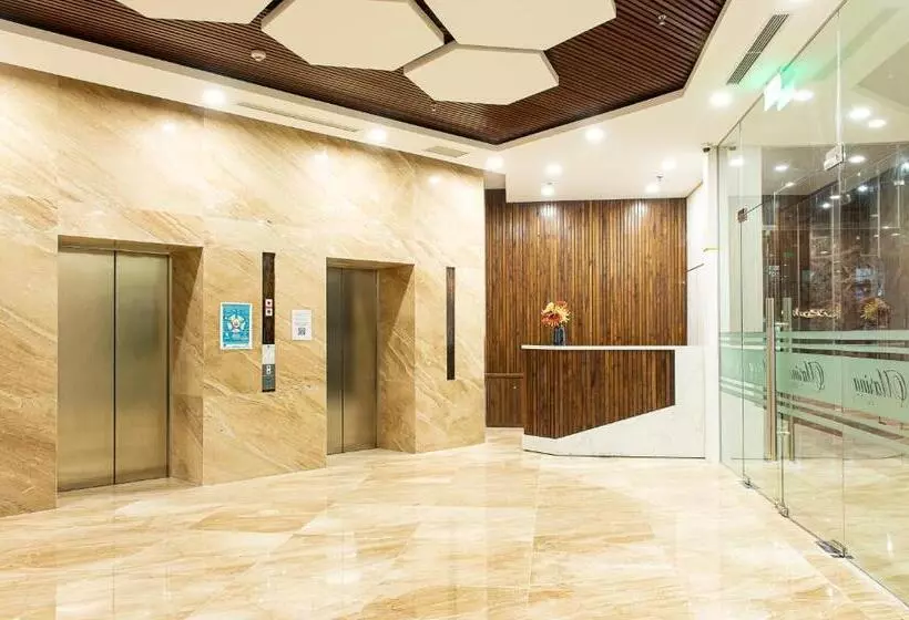 هتل Marina Suites Apartment