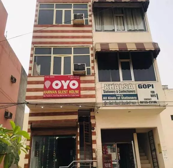 ホテル Spot On 90578 Harman Gest House