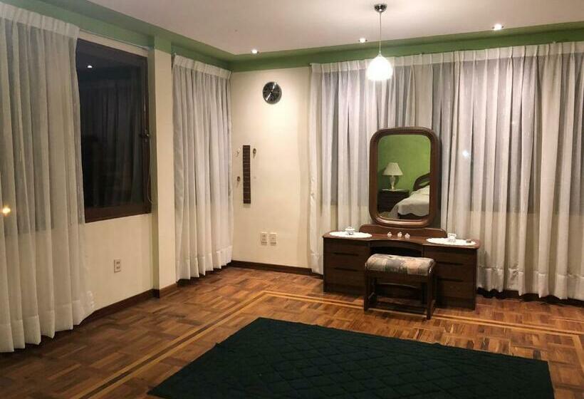 פנסיון Belle Ville