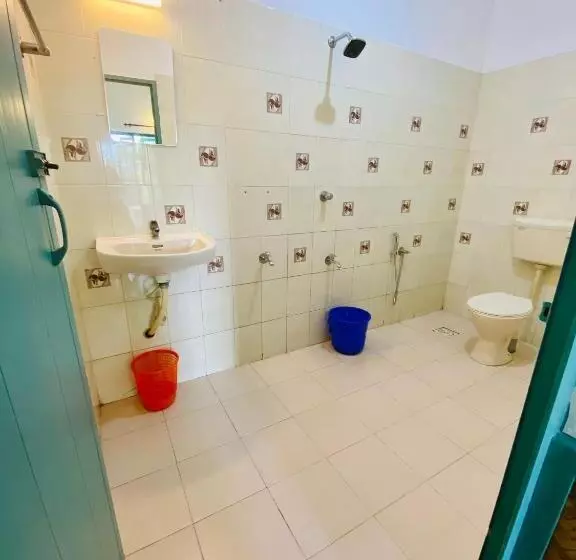 Majatalo Petit Ana Beach Retreat