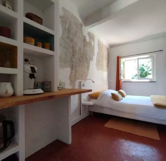 Aamiaismajoitus (B&B) Chambre D Hôtes Les Tomettes