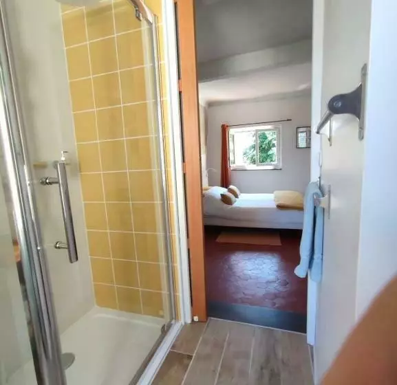 Aamiaismajoitus (B&B) Chambre D Hôtes Les Tomettes