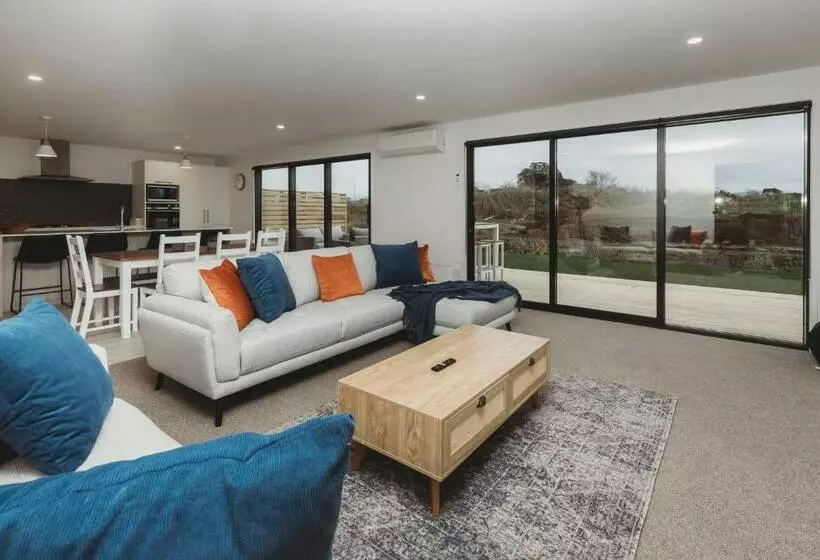 Bell Block Beauty Brand New