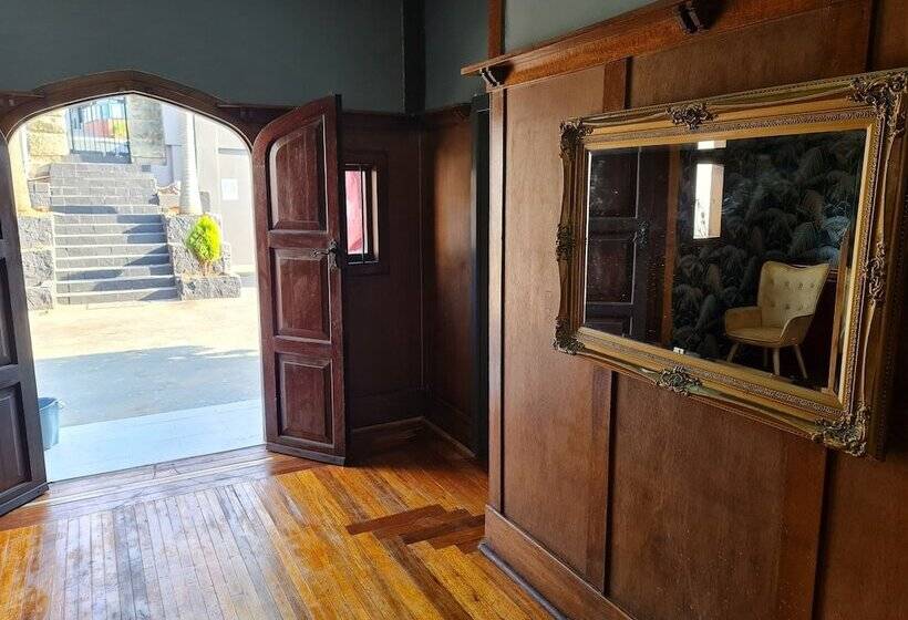 בית מלון כפרי Luxe On Ridge Boutique