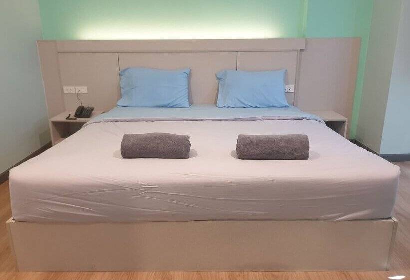 בית מלון כפרי Sritrang Residence