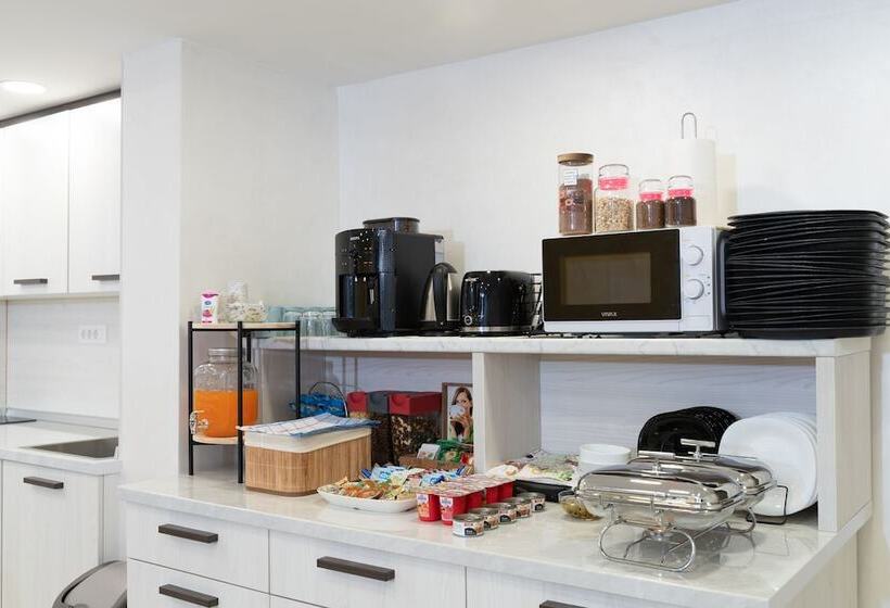 Ornament Hotel And Apartments