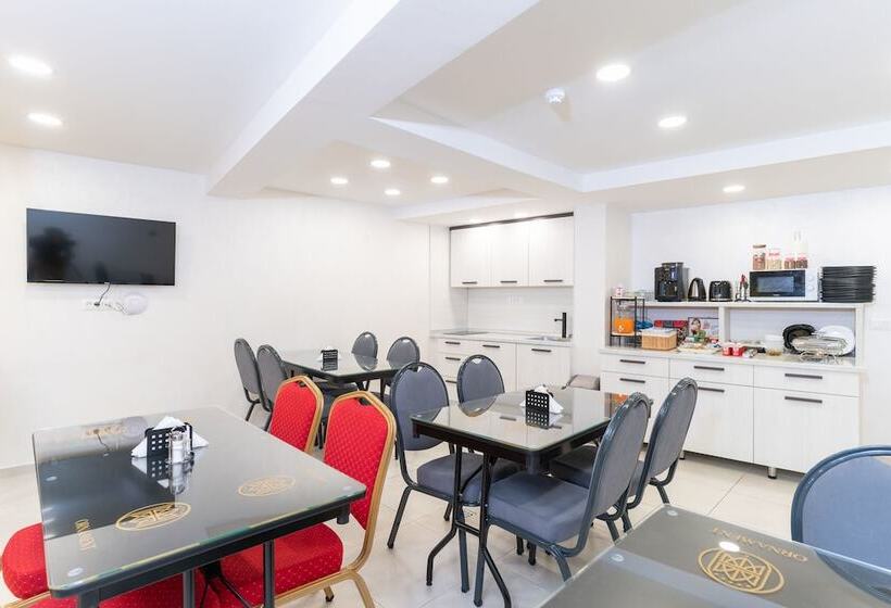 Ornament Hotel And Apartments