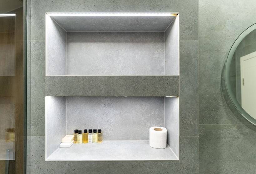 Ornament Hotel And Apartments