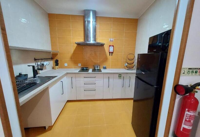 پانسیون Wolley Peniche Guesthouse