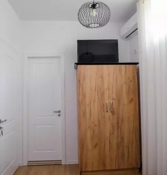 çuçi B&b