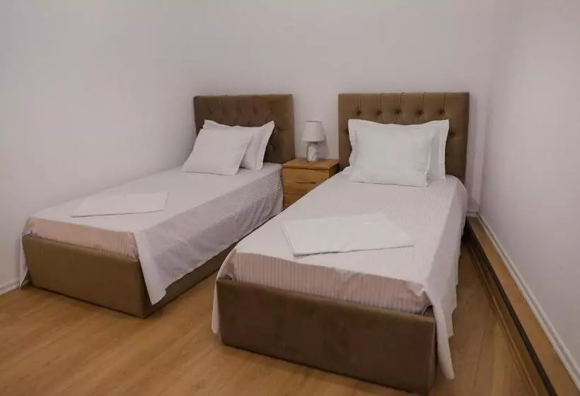 çuçi B&b