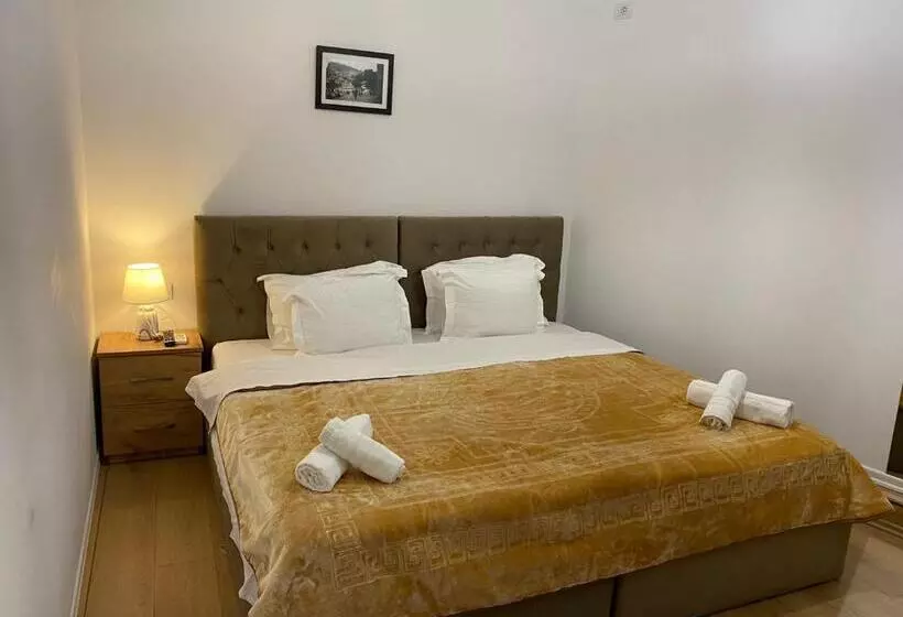 çuçi B&b