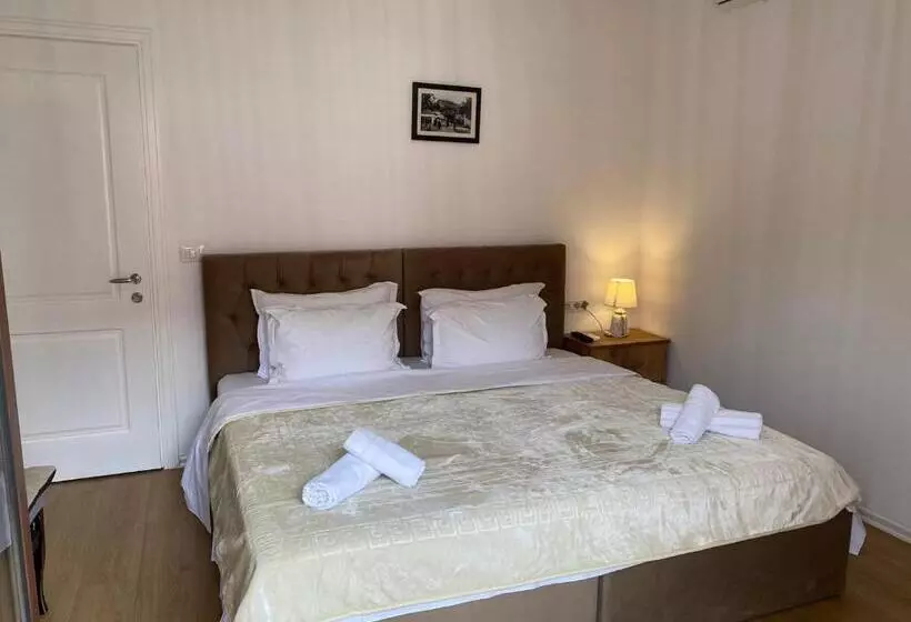 çuçi B&b