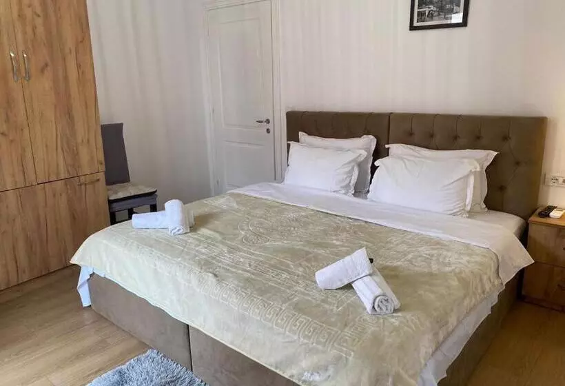 çuçi B&b