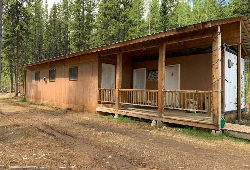 مبيت وإفطار Jade Fever Mine Camp