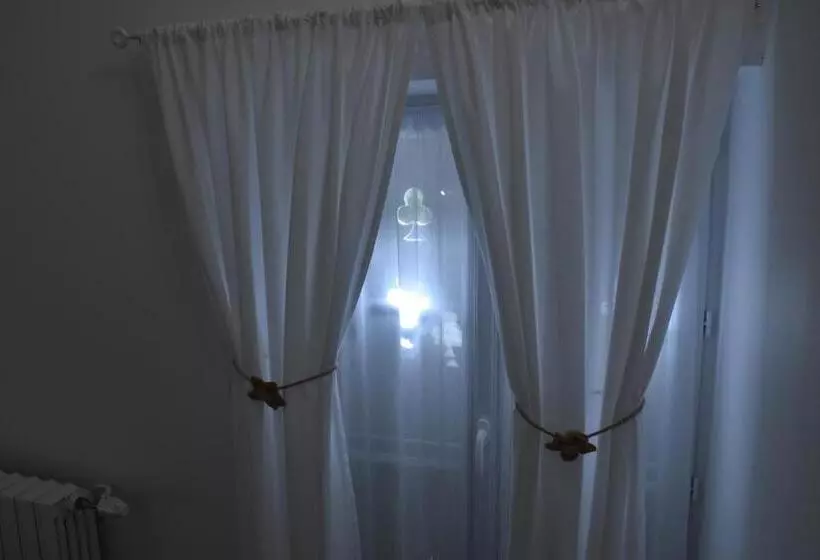 Aamiaismajoitus (B&B) La Little School Chambres D Hôtes à Arçay