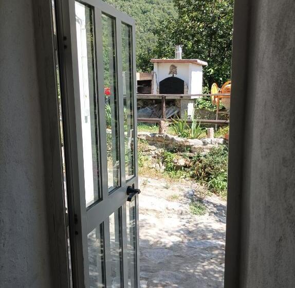 צימר Lotus Flower