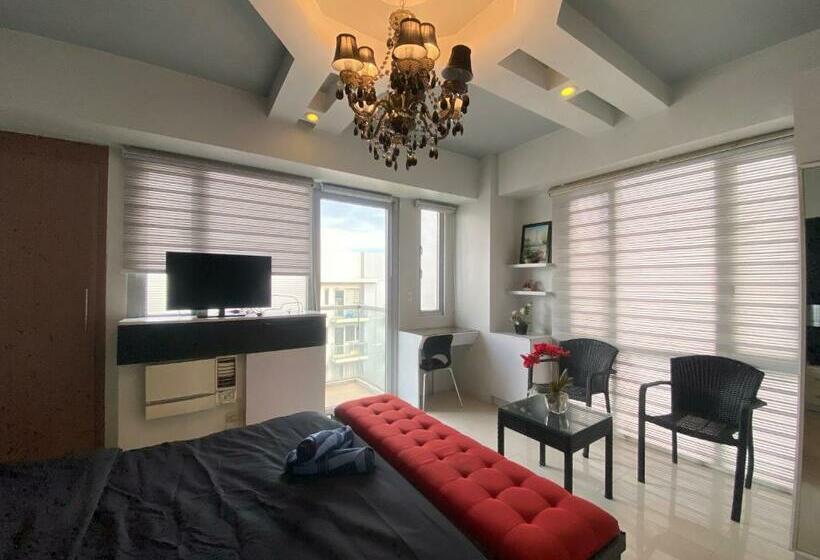 Big Studio Across Naia T3 Near Resorts World With Wifi