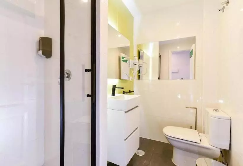 هتل Kuve Marbella