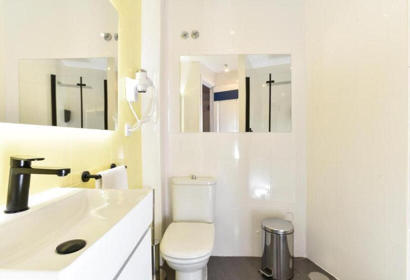 Отель Kuve Marbella