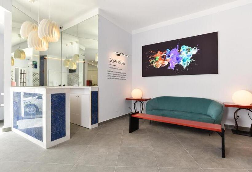 Отель Kuve Marbella