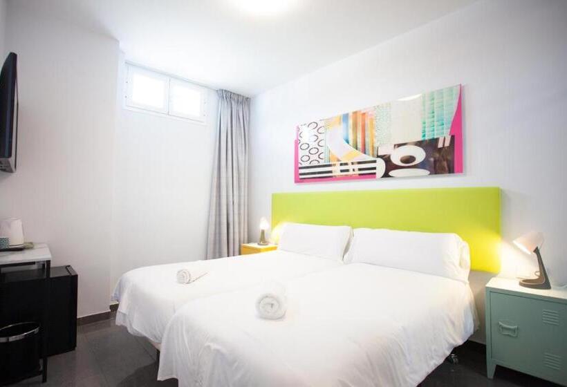 Отель Kuve Marbella