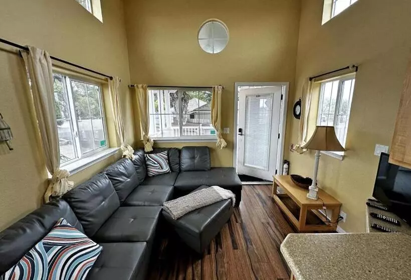 Hotelli Marina Dunes Park Model