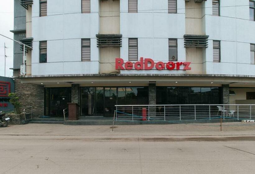 Hotel Reddoorz @ Express Inn Lapu Lapu